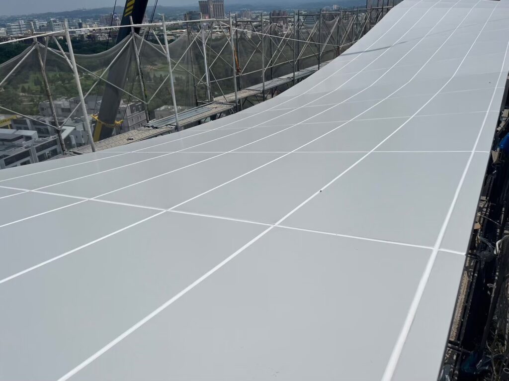 4嘉義-寶格儷-鋁包板-造型鋁板-弧形鋁板-波浪鋁板-曲面-曲面鋁板-住宅大樓-建案